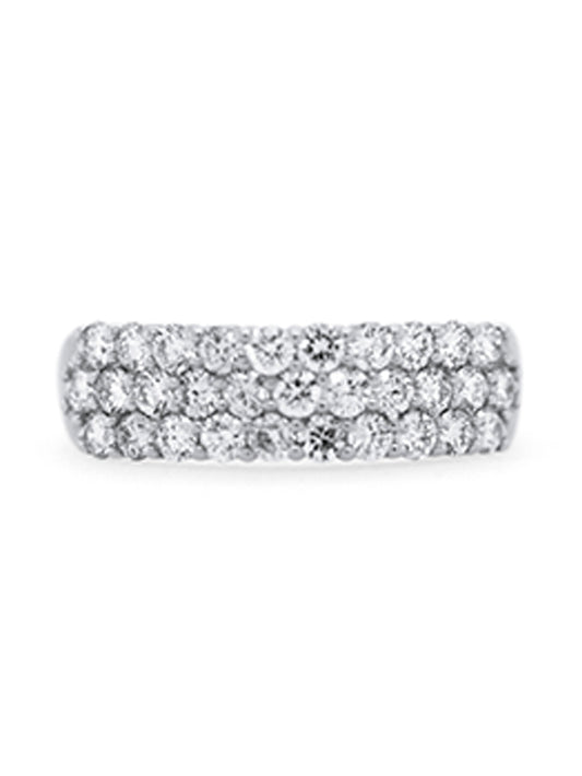 Ring set with 1.04ct of Diamonds, 9ct YG.