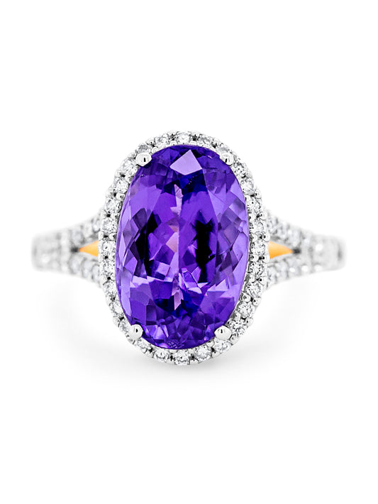 Tanzanite & Diamond Ring, 18 Carat Yellow Gold Ring