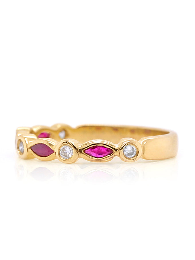 Ruby & Diamond  Ring, 9 Carat Yellow Gold