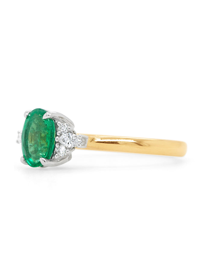 Natural 1.13 Carat Oval Cut Emerald & Diamond Ring, 18K Yellow Gold.