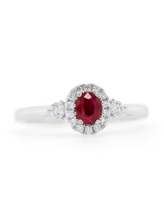 Lovely Natural Ruby & Diamond Set 18K white gold ring.