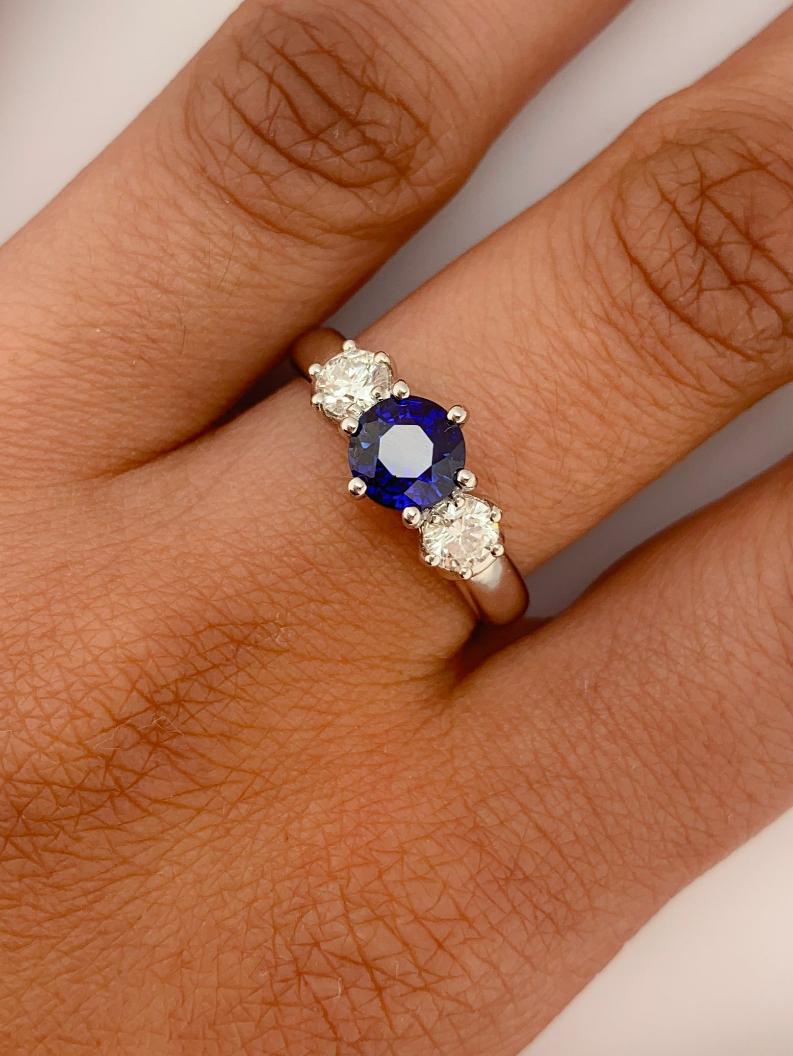 Royal blue sapphire and zircon ring 18 kg sz8 sale