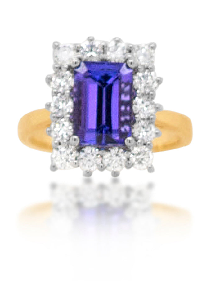 3.75ct Tanzanite & Diamond Ring. 18K Yellow Gold