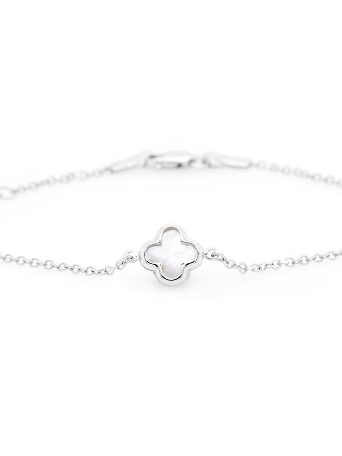 Small Clover Bracelet in 9 Carat White Gold