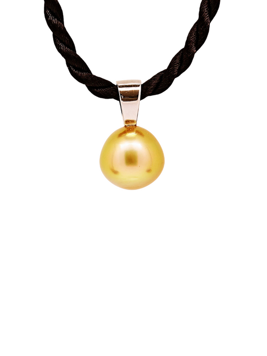 Gold South Sea Pearl Pendant, 9K White Gold, 13mm, satin cord.