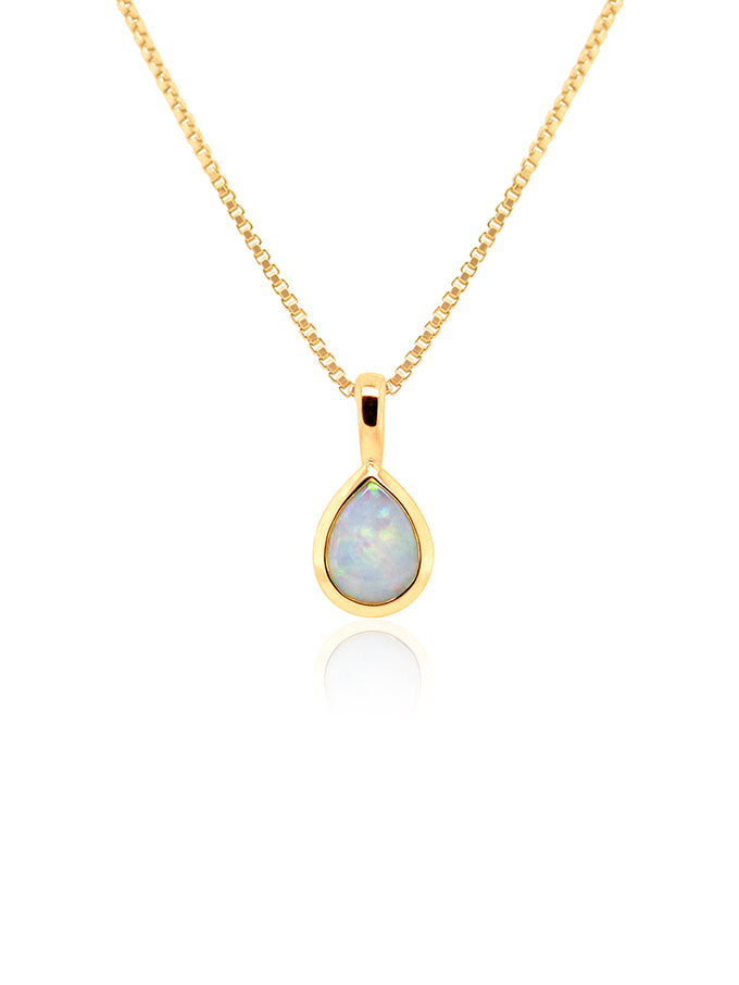 Sold Opal set pendant, 9K Yellow Gold (plated chain)