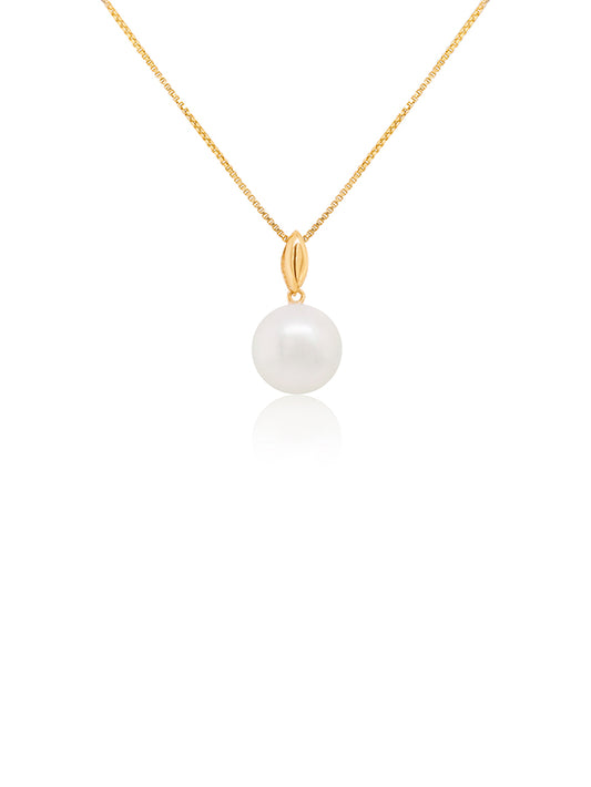 South Sea Pearl Set Pendant, 9 Carat Yellow Gold, 11mm