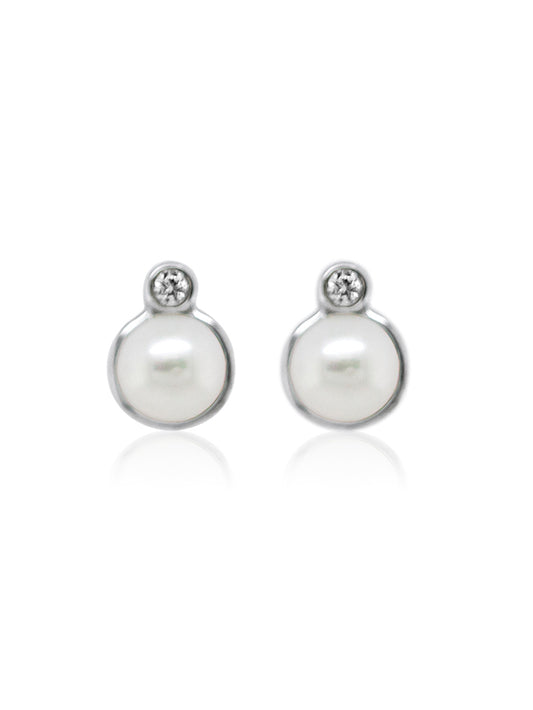 Freshwater Pearl Studs, Diamond set (.03ct), 9K White Gold, 5-5.5mm