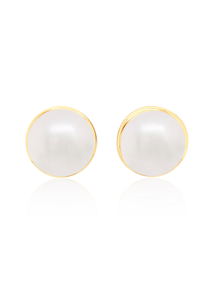 Classy Fresh Water Pearl Studs in 9 Carat Yellow Gold, 6-6.5mm