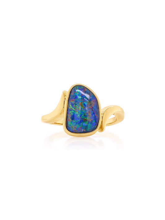 Triplet Opal Ring Freeshape, 9 Carat Yellow Gold