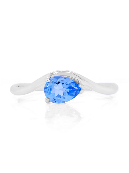 Blue Topaz Dress Ring in 9 Carat White Gold