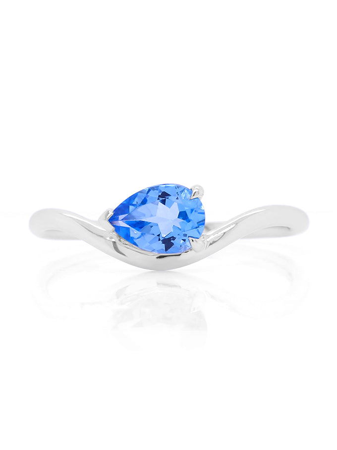 Blue Topaz Dress Ring in 9 Carat White Gold