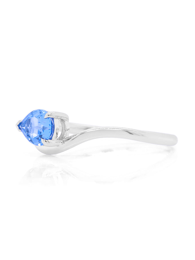 Blue Topaz Dress Ring in 9 Carat White Gold