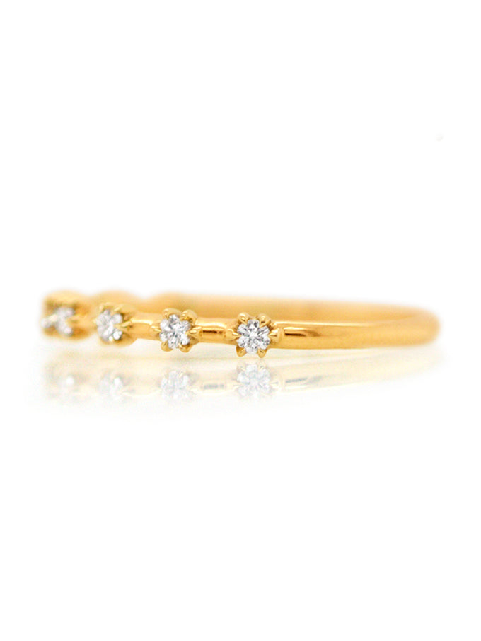 Diamond Set Ring T=0.18 Carat, 18 Carat Yellow Gold